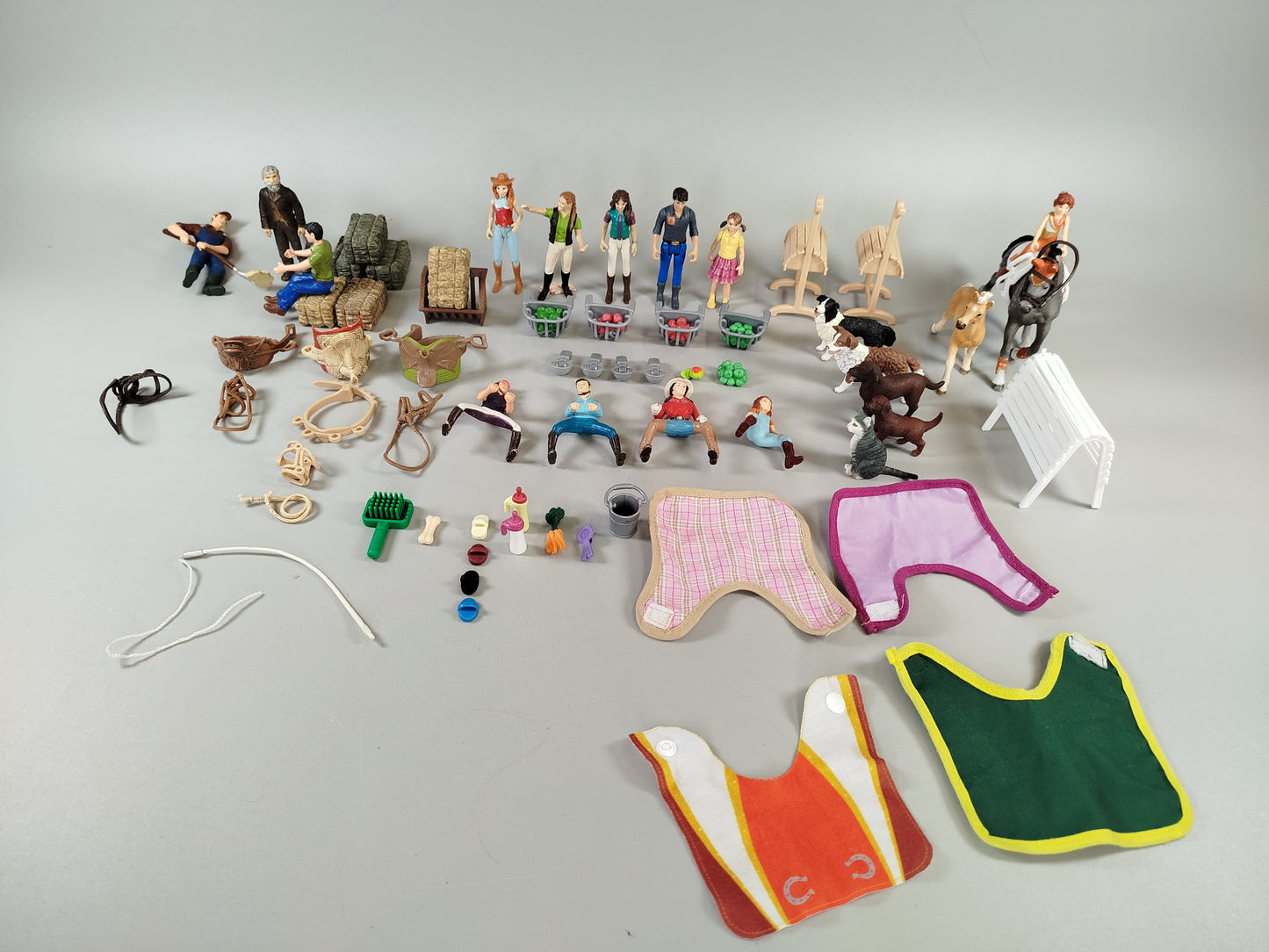 Schleich Horse Club Reiterhof mit Zubehör