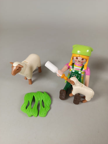 Playmobil Bundle Bauernhof 70137 Figuren & Tiere