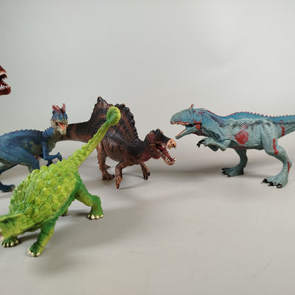 Schleich Dinosaurier Set von 5 Figuren – Carnotaurus, Spinosaurus, Allosaurus