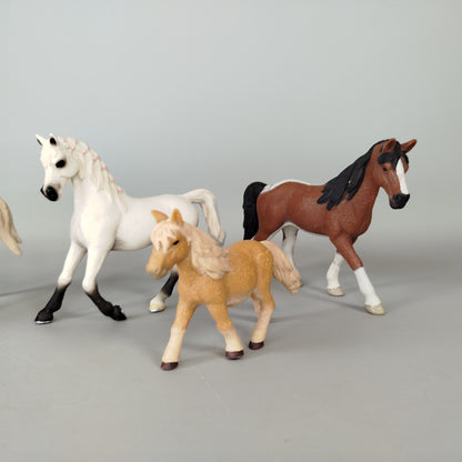 Schleich Pferdefiguren Set von 4 – wie neu