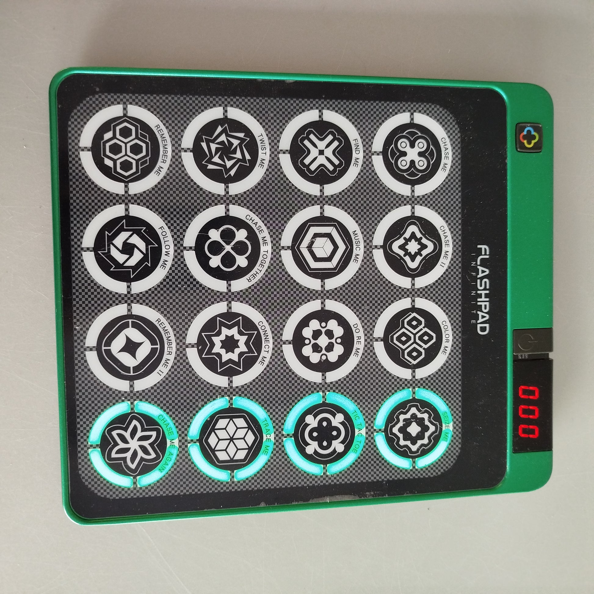 Elektronisches Spielgerät - FlashPad Infinite, Lern- und Reaktionsspiel