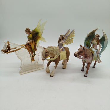 Schleich Bundle Fantasie Reiterinnen Set von 3 Pferde Figuren