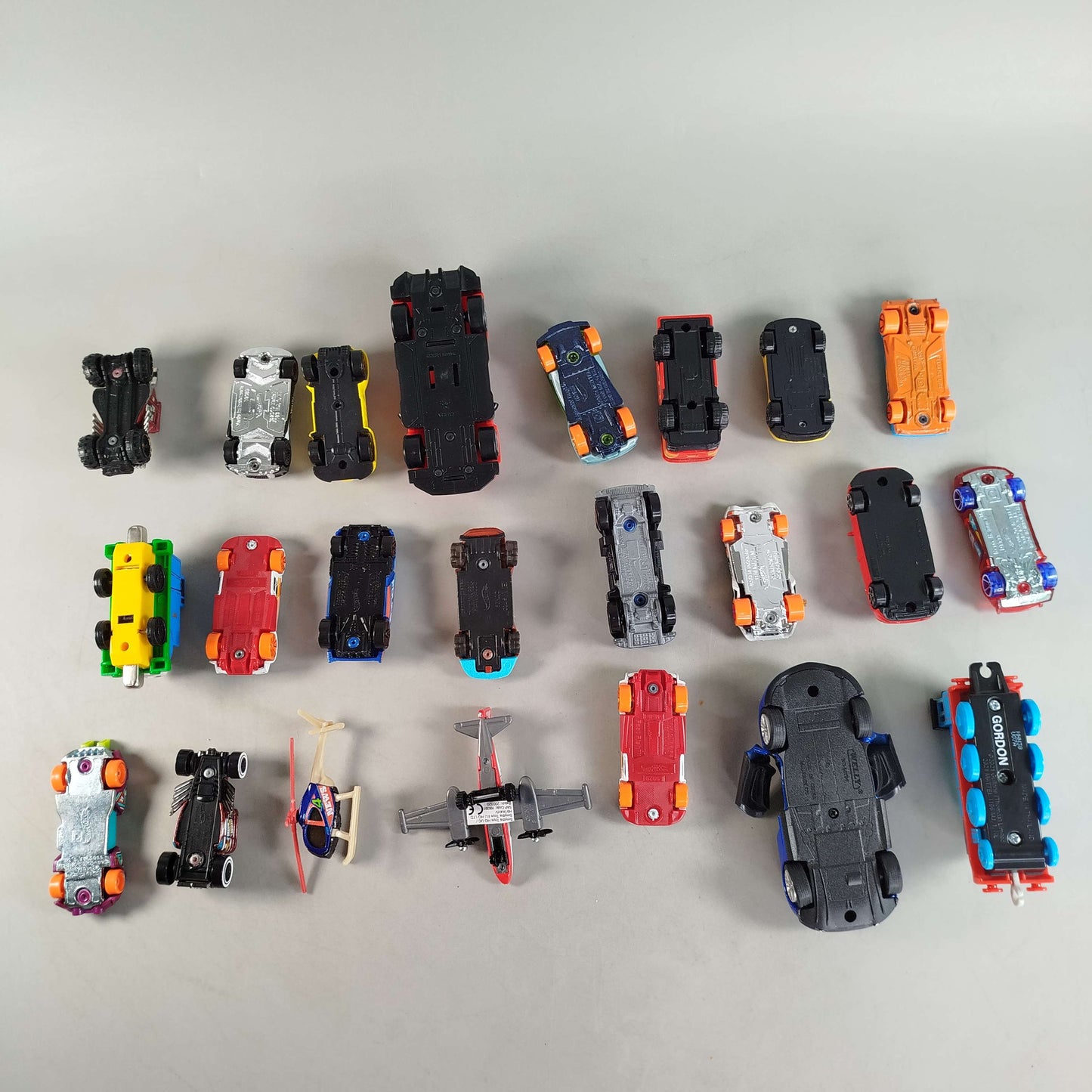 Bundle Set von 23 Autos Flugzeuge & Züge