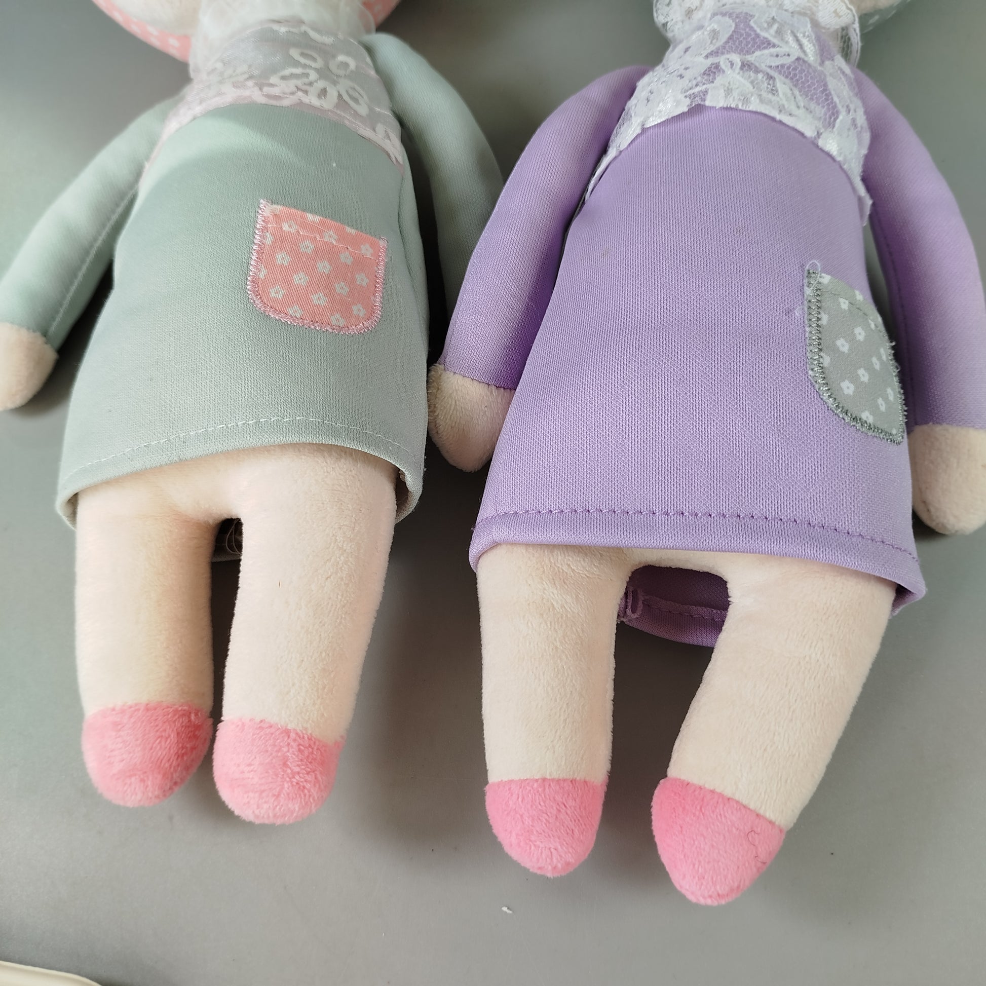 Miniroom Stoffpuppen-Set, 2 Stück – Hasenohren, sehr guter Zustand