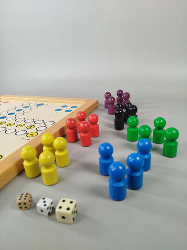 Magnetisches Ludo Brettspiel – Doppelbrett für 2–6 Spieler mit Figuren & Würfeln