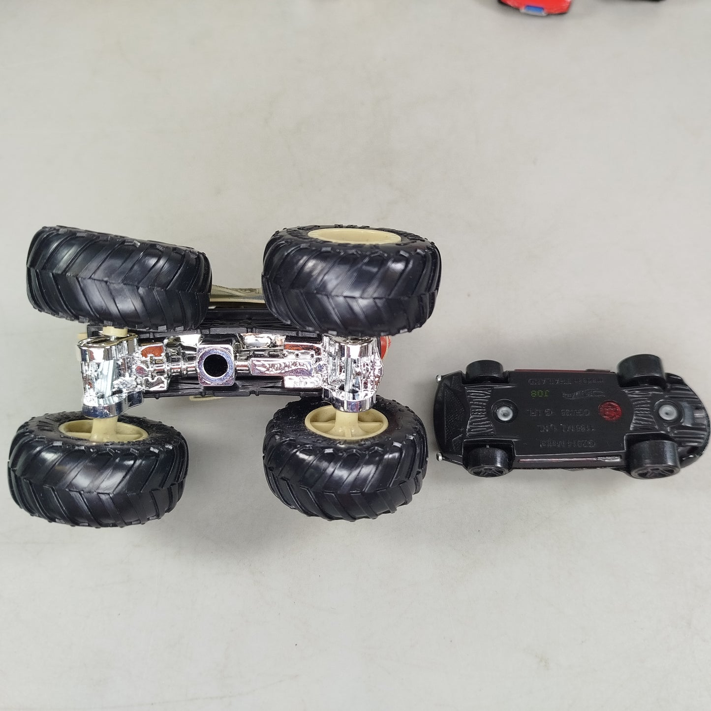 Hot Wheels Bundle 8 Monster Trucks & Autos, ab 6 7 8 Jahre | ✅ geprüft 