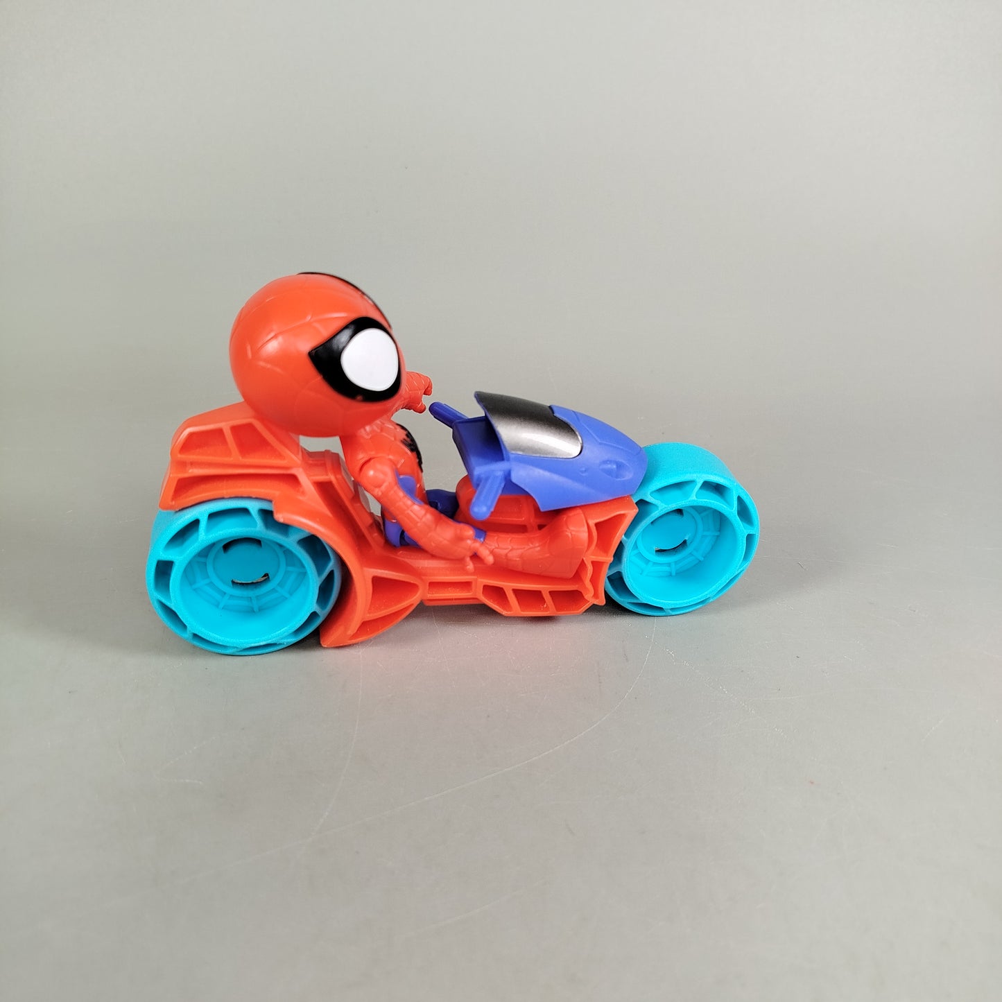 Marvel Spider-Man Actionfigur mit Motorrad Set