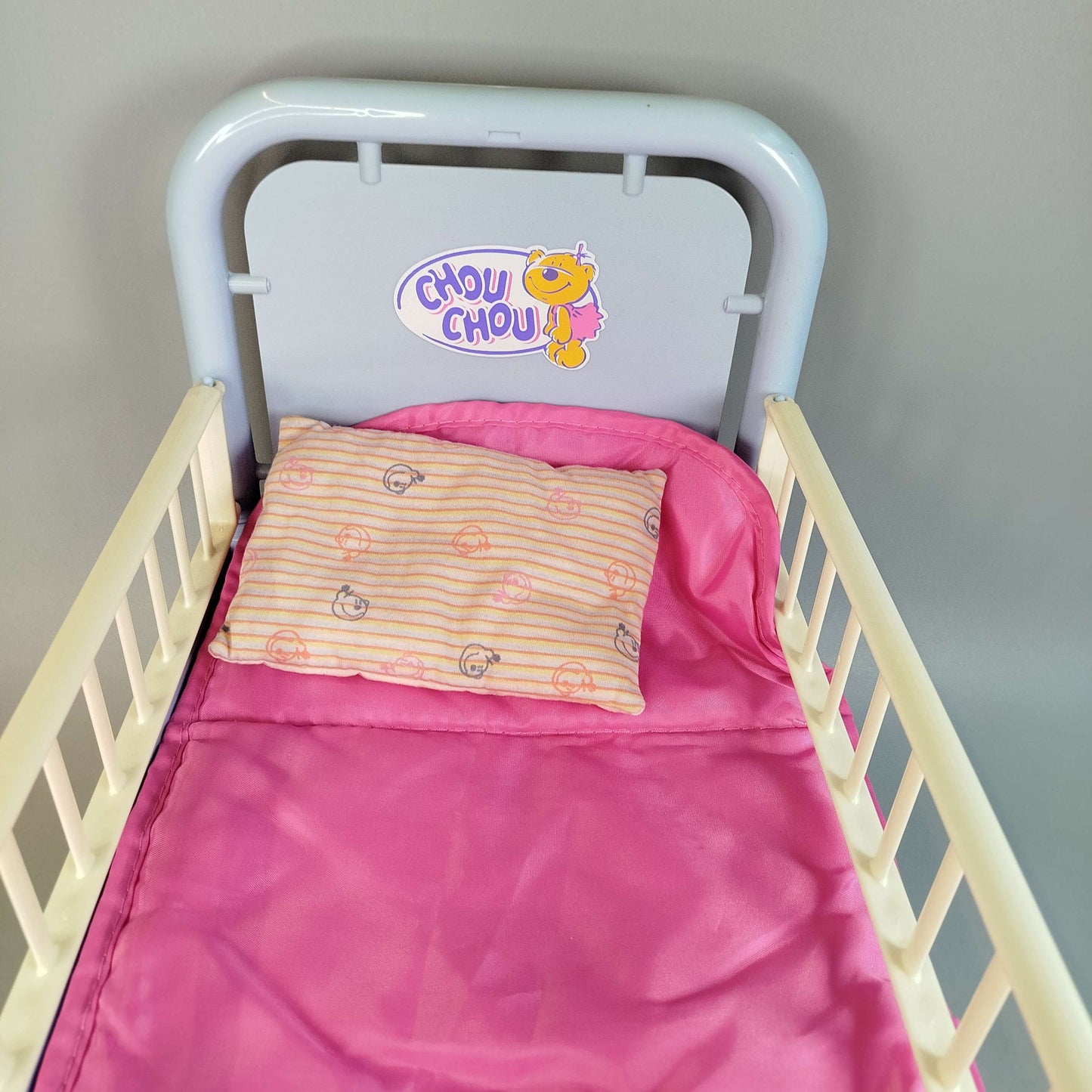 Chou Chou Puppenbett mit Zubehör, gebraucht, ab 3 4 5 Jahre | ✅ geprüft 