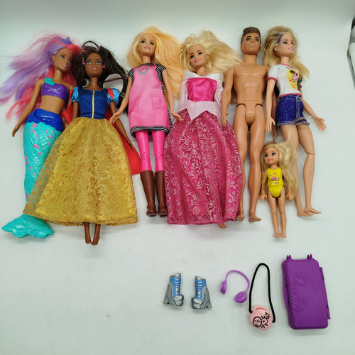 Barbie Bundle Disney Set von 12 Puppen & Zubehör