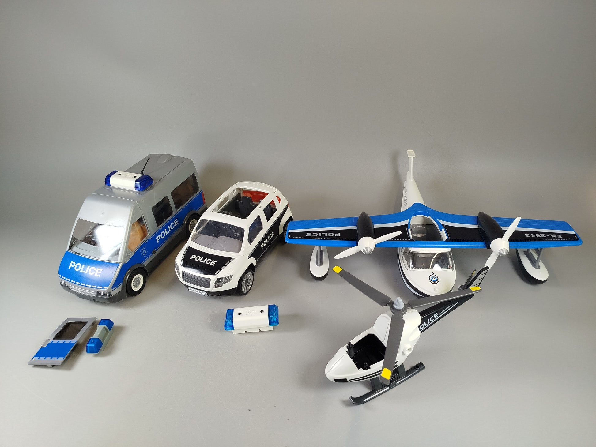 Playmobil Polizei Konvolut 3,5 kg - Fahrzeuge, Figuren & Zubehör