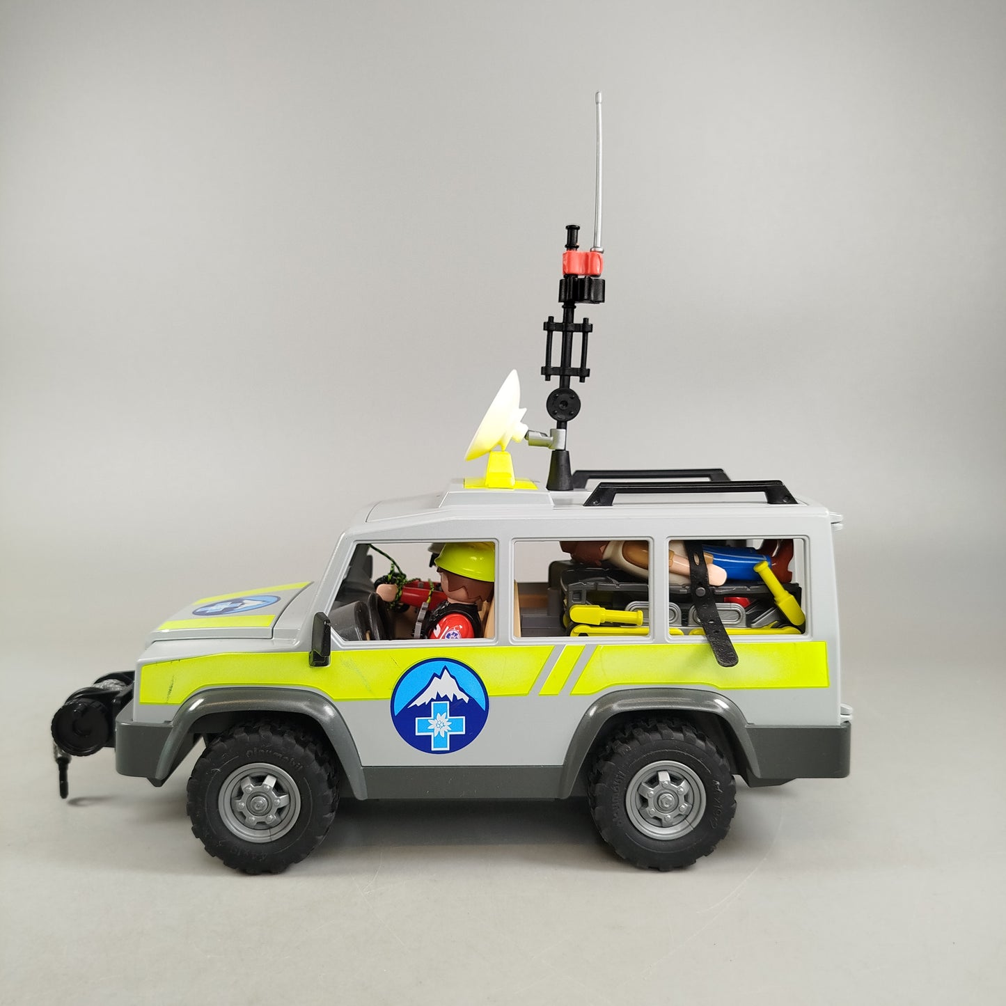 Playmobil Rettungsfahrzeug mit Figuren, gebraucht, ab 6 Jahre 
