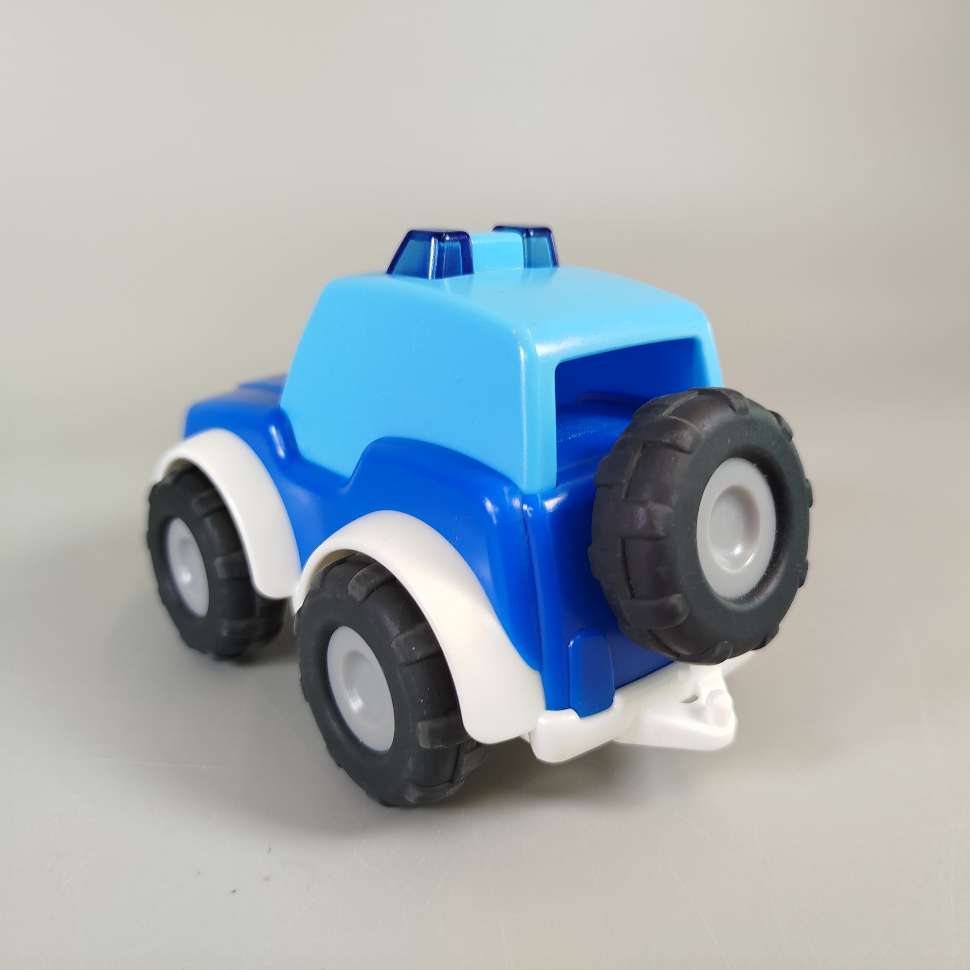  Game set: 4 in a row, letter cards & HABA car