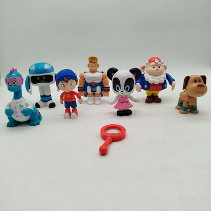 Bundle Set von 8 Figuren & Lupe