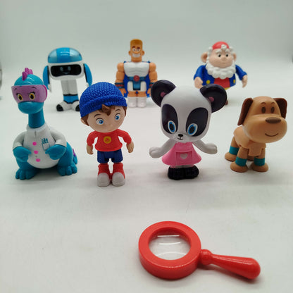 Bundle Set von 8 Figuren & Lupe