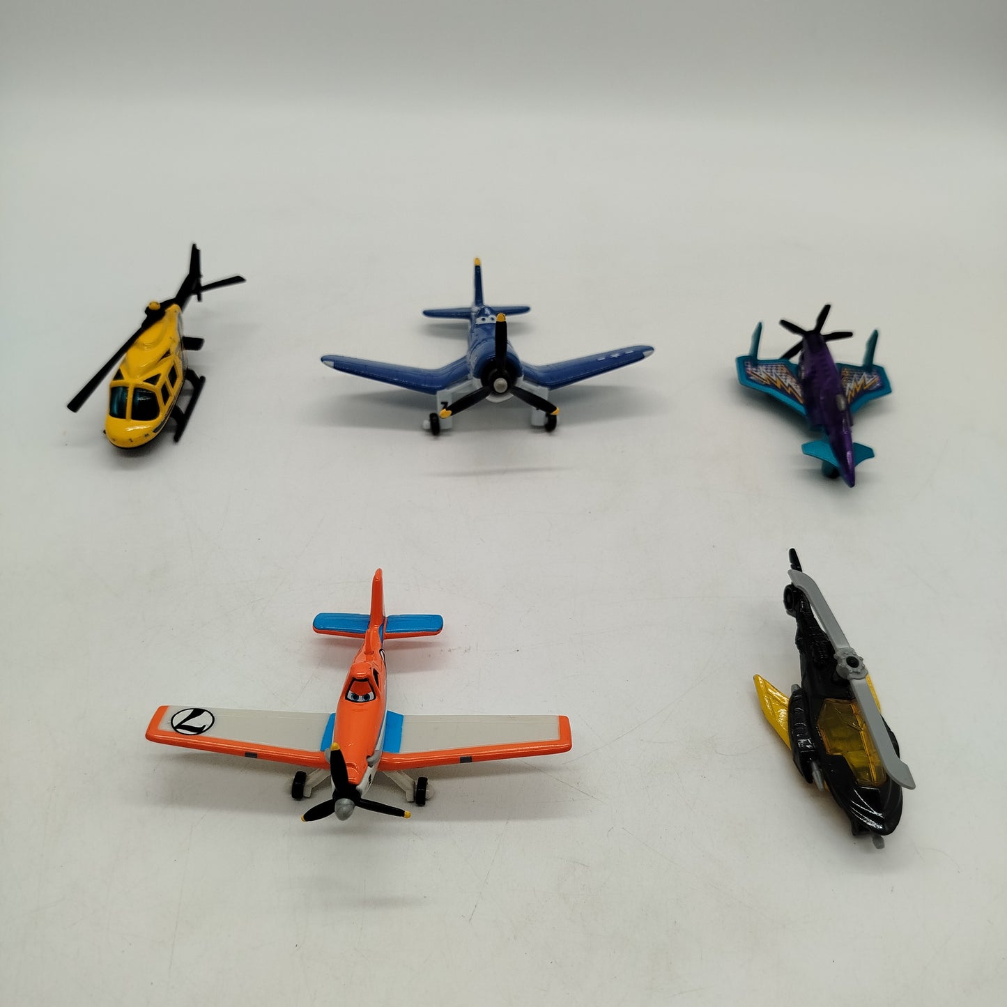 Bundle Hot Wheels x9 Fahrzeuge & Flugzeuge, neuwertig, ab 3 Jahre 