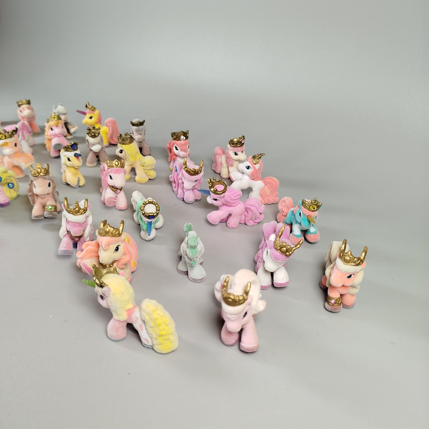 Fantasy Pony Figuren Set – Kronen, Einhörner, Flügel