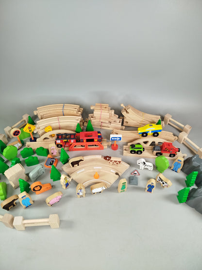 BRIO Holzeisenbahn Set – mit Schienen, Fahrzeugen & Figuren