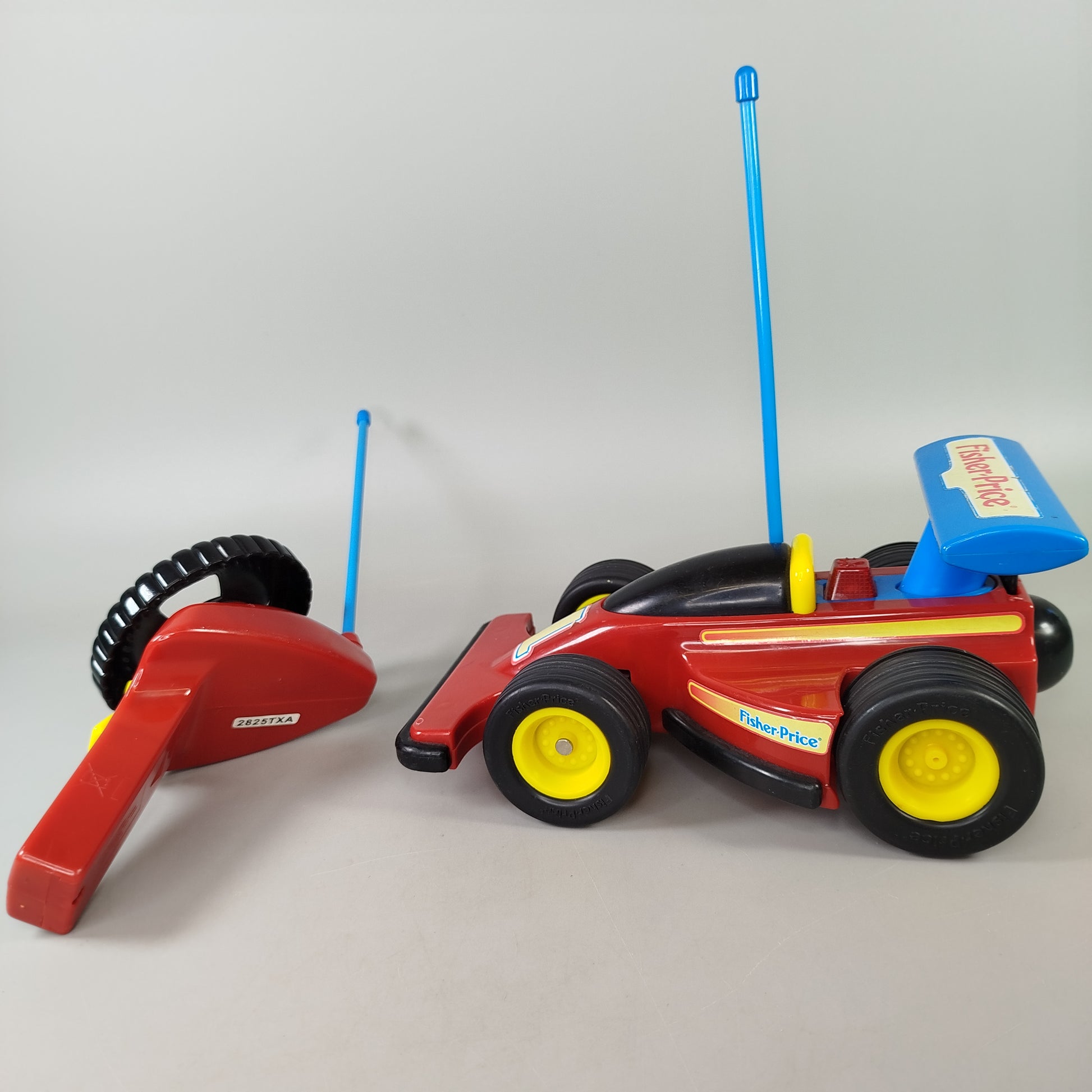 Fisher-Price Ferngesteuertes Spielzeugauto – Vintage Rennwagen retro