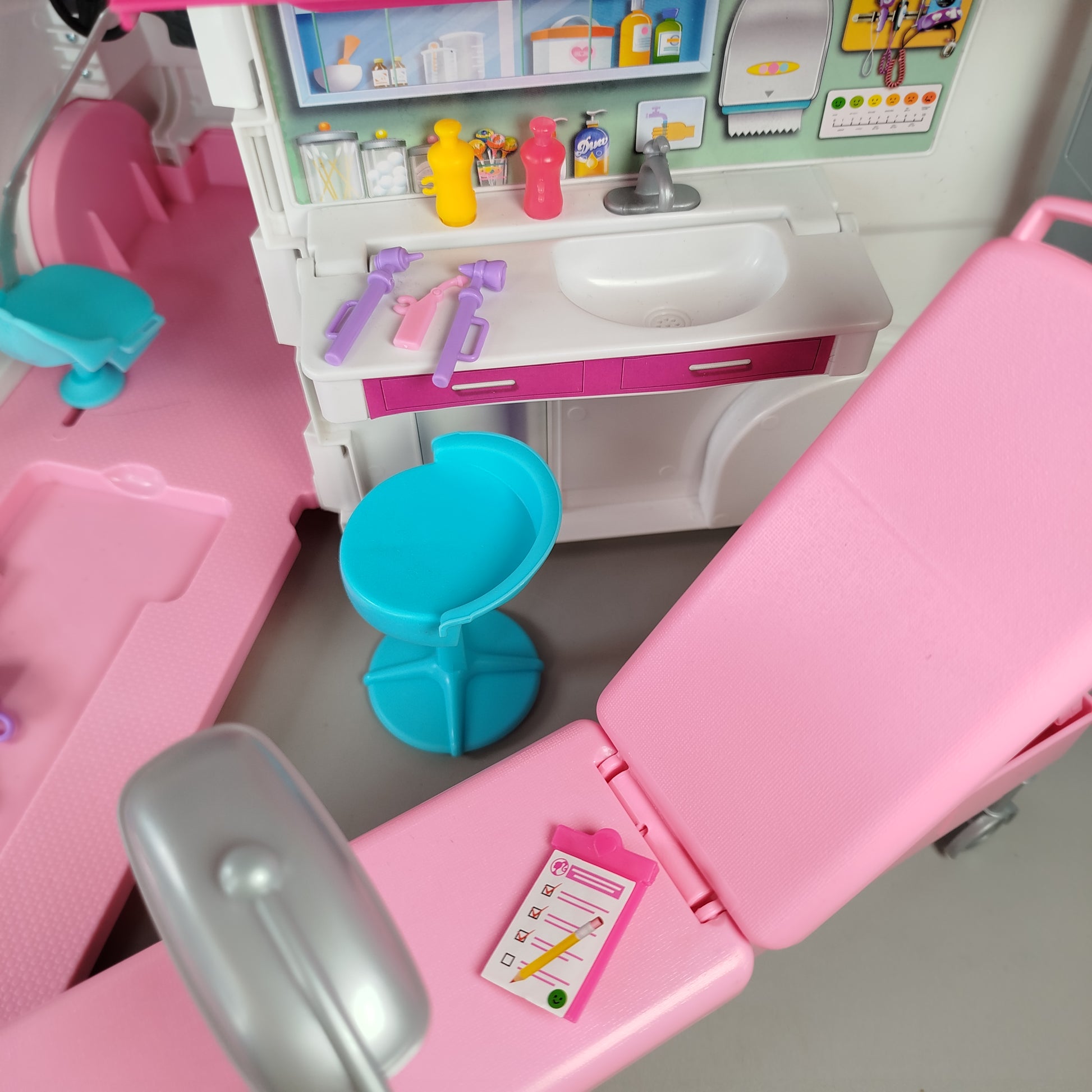 Barbie Ambulanz & Krankenhausspielset – ohne OVP, gut erhalten