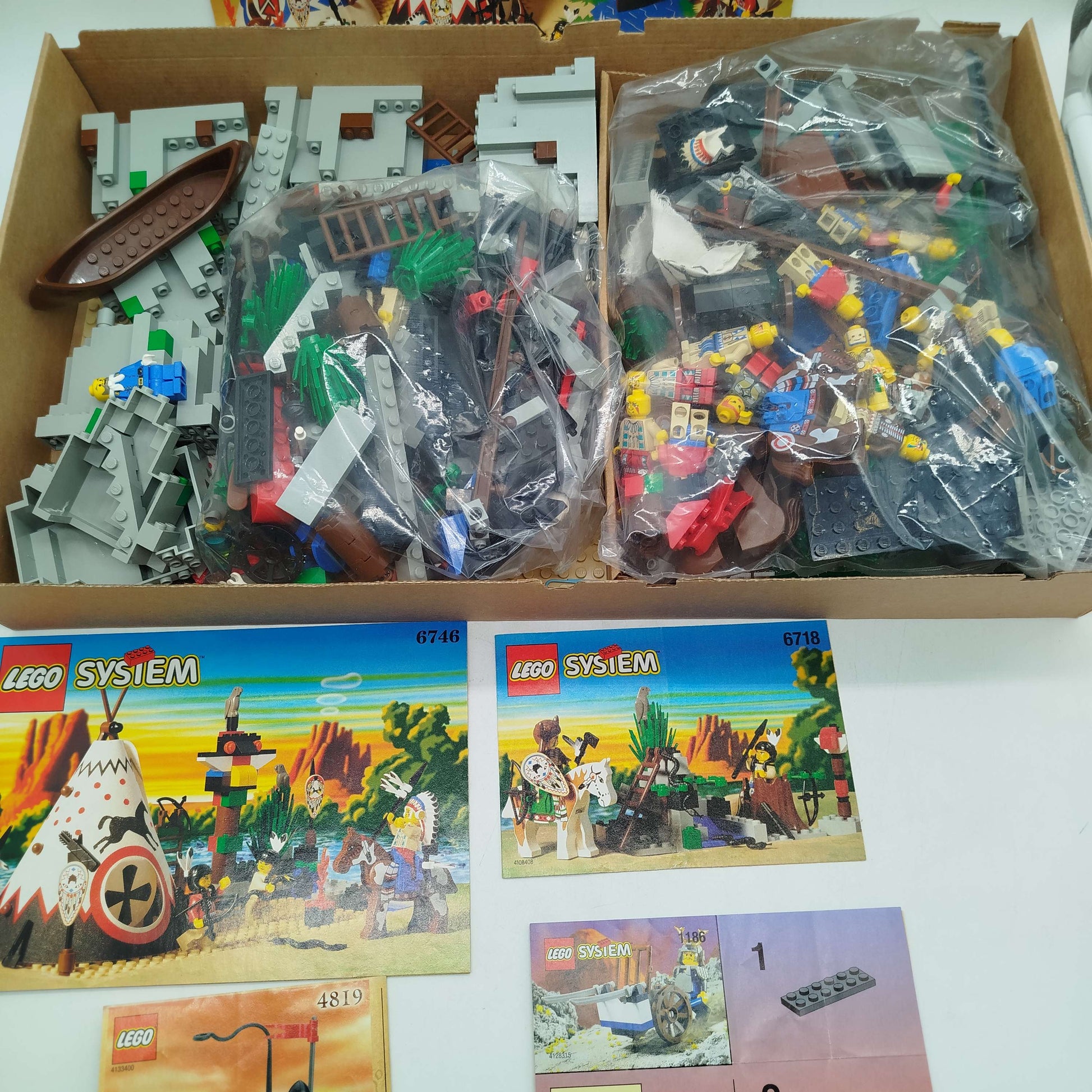 LEGO Bundle Western Set von 5 Tipi&Figuren, gebraucht, ab 6 Jahre 