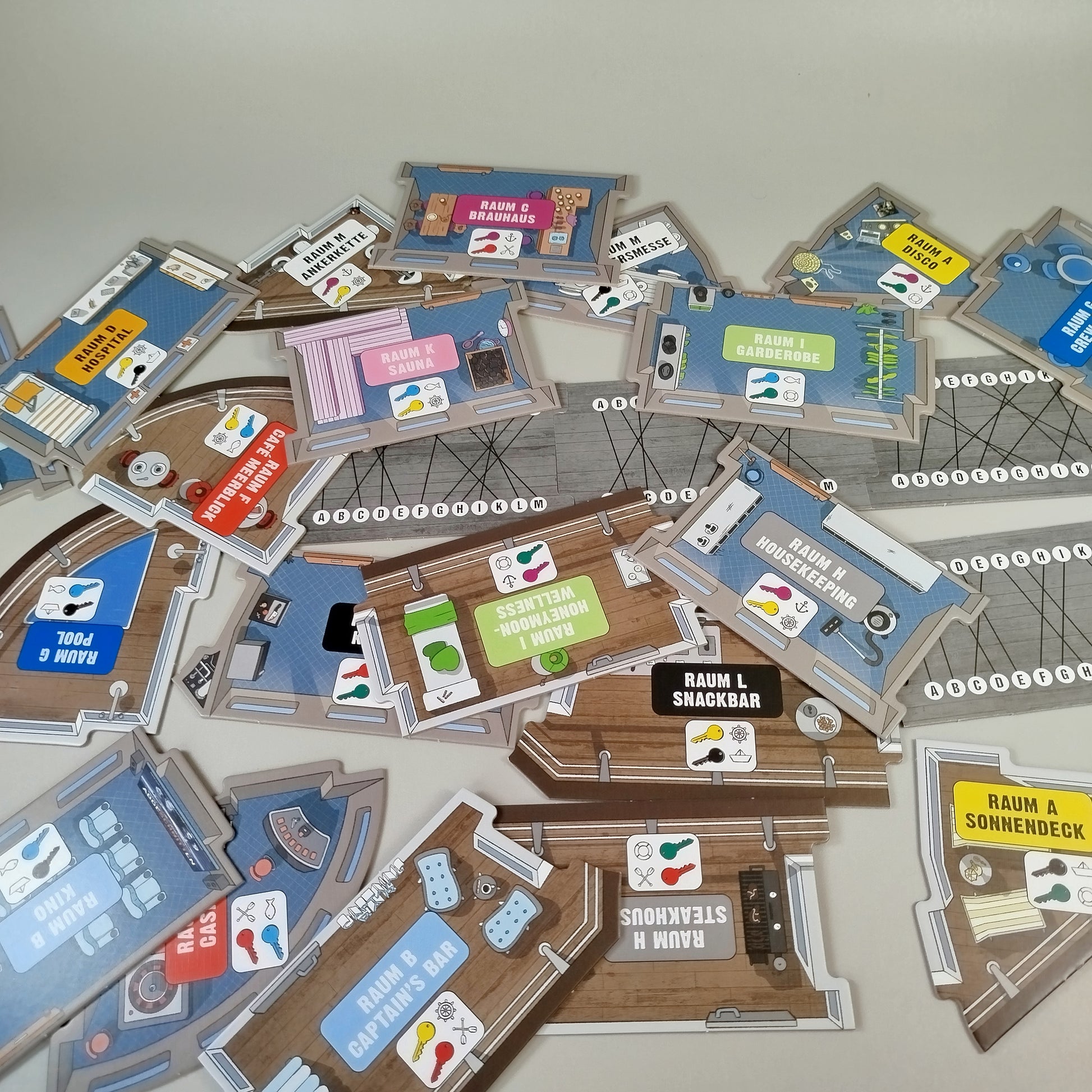 moses. Brettspiel - Killercruise - Finden und Retten