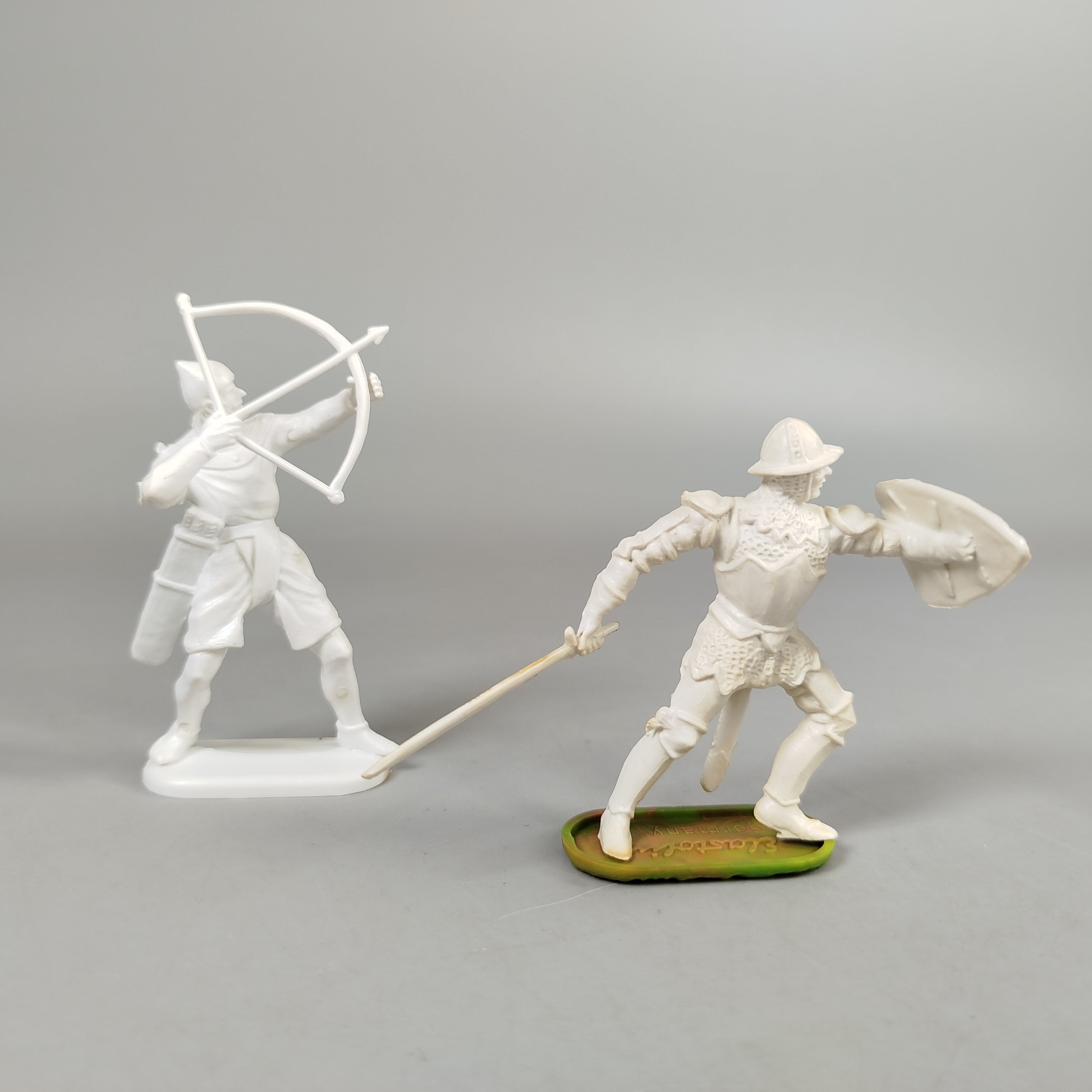 Elastolin Ritter & Bogenschütze – Set von 2 Spielfiguren, ca. 7 cm