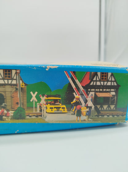 Vintage Playmobil Eisenbahn Set 4364 und 4351 mit Trafo Typ (5599), OVP