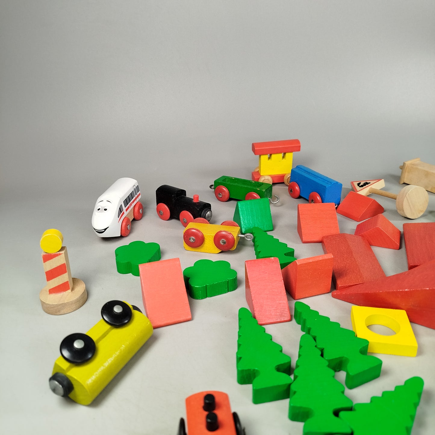 Bundle IKEA LILLABO Set von 20 Holzeisenbahn