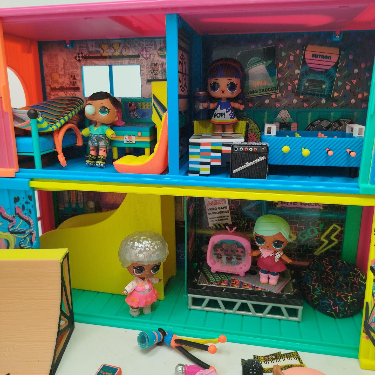 MGA L.O.L. Surprise Clubhouse Playset Puppenhaus