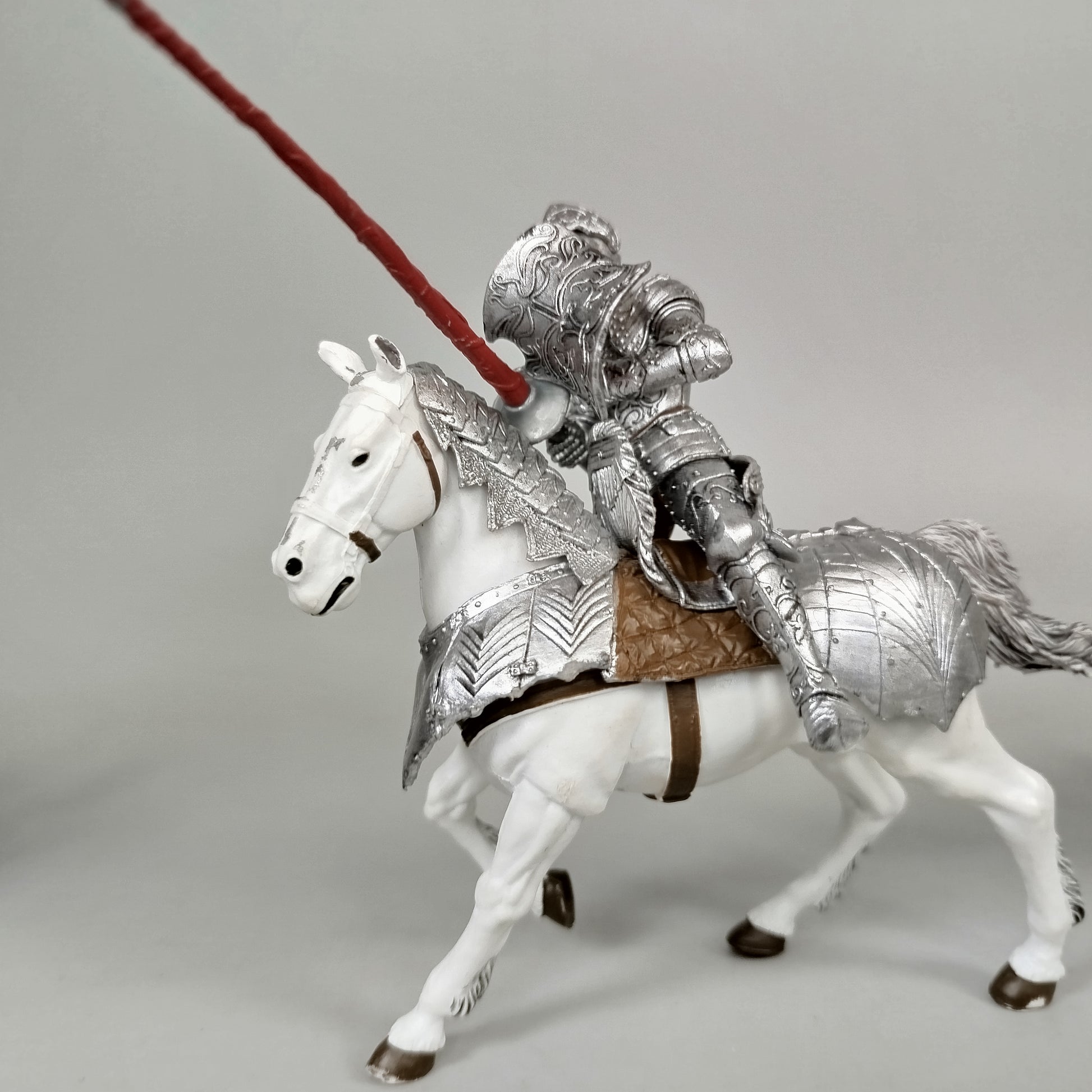 Papo Ritterfiguren Set von 3 – Mittelalterliche Ritter zu Pferd