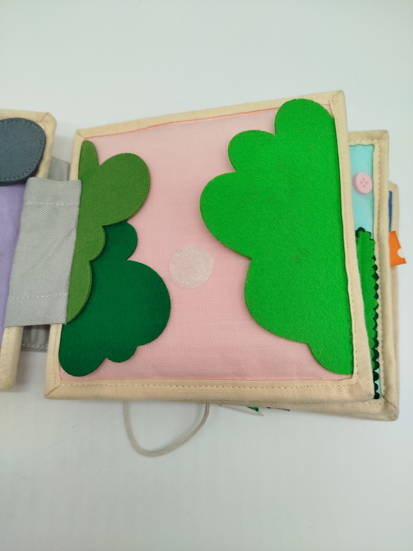 Jolly Designs magischer Voge – interaktives Stoff Aktivitätsbuch für Kleinkinder