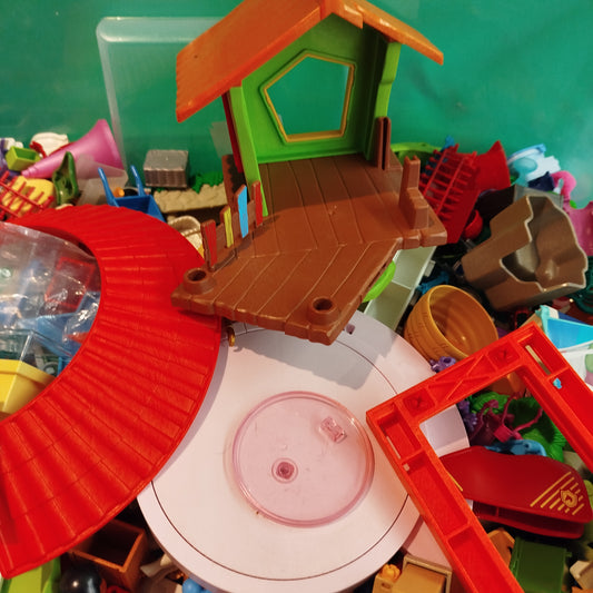 Spielzeug Konvolut ca. 3,5 kg – Zubehörteile, Bauteile