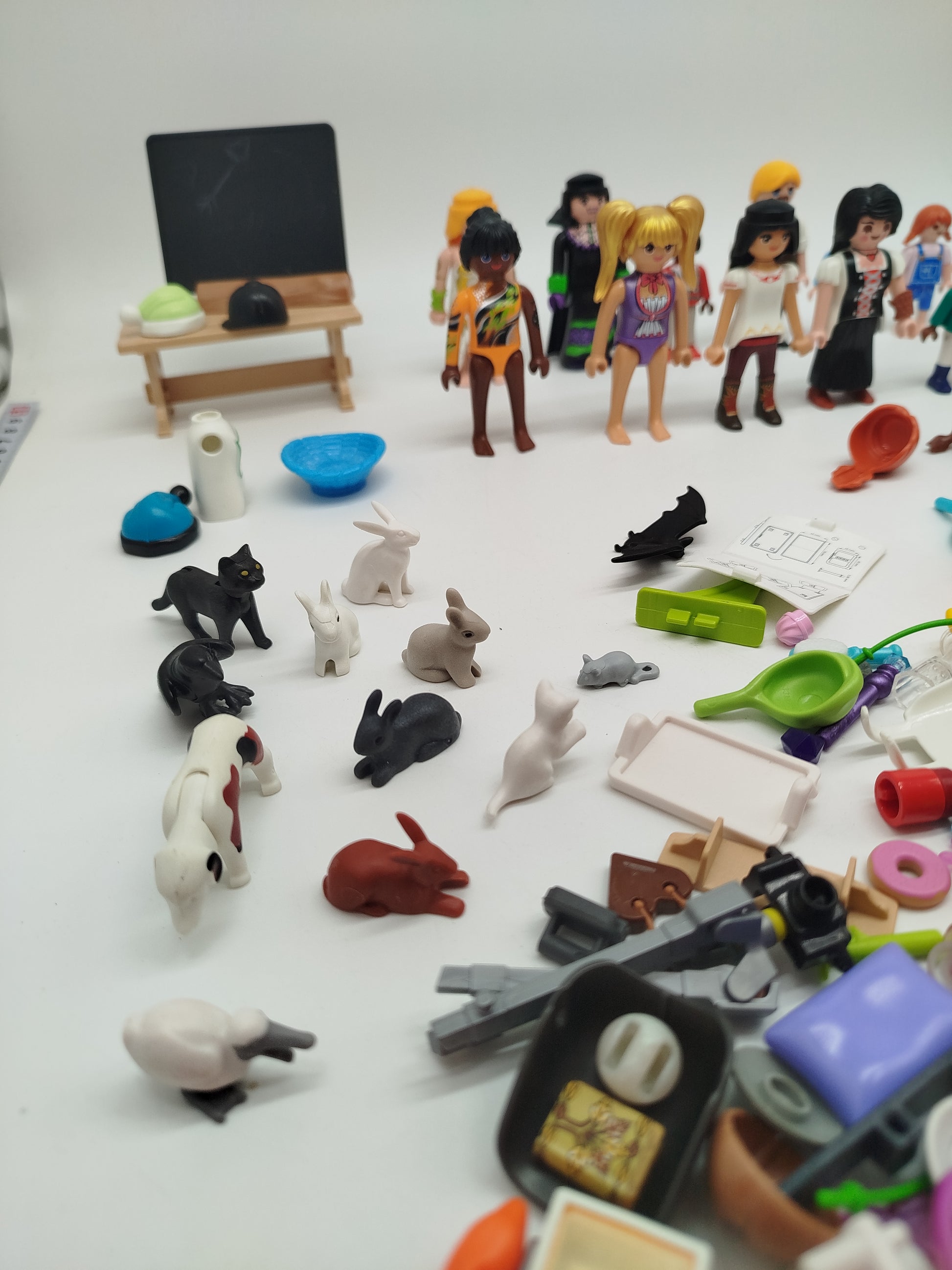 Playmobil 18 Figuren, Tiere & Zubehör