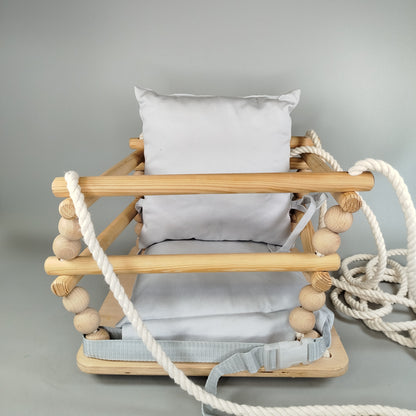 Baby Holzschaukel – mit Seilen & 2 Kissen