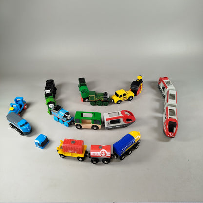 BRIO Bundle Thomas & seine Freunde 18x Holzzüge