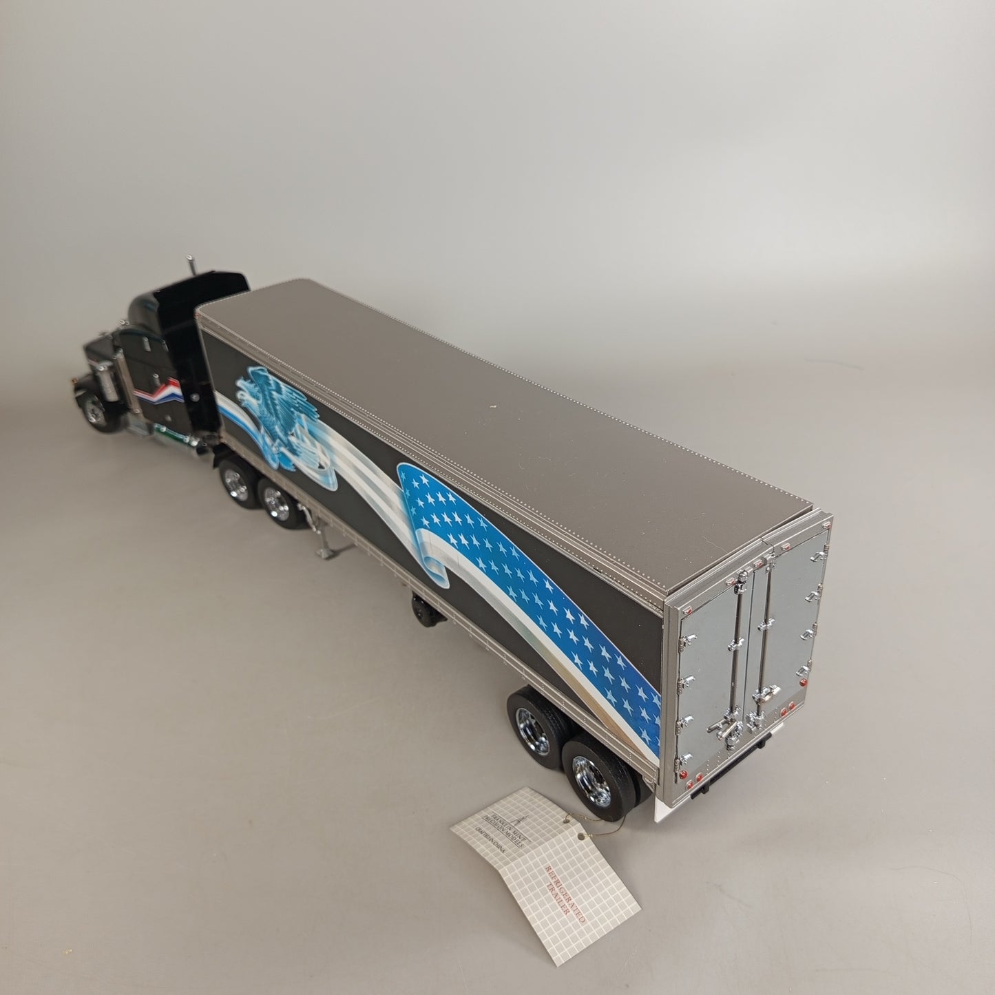 Franklin Mint Precision Models Peterbilt Modelltruck mit Anhänger – Sammlerfigur