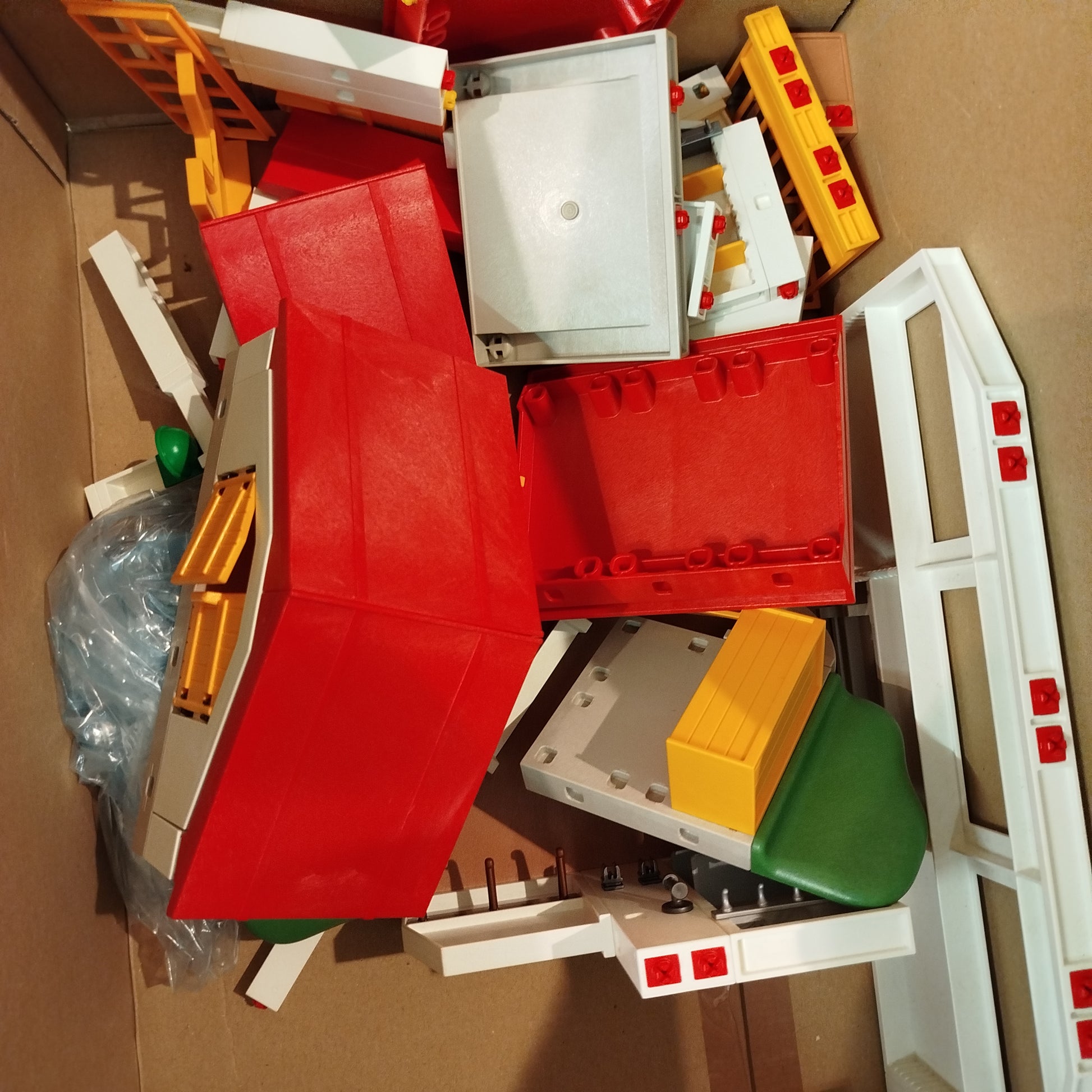 Playmobil Pferdehof 4190 – mit Figuren, Tieren & Zubehör, OVP