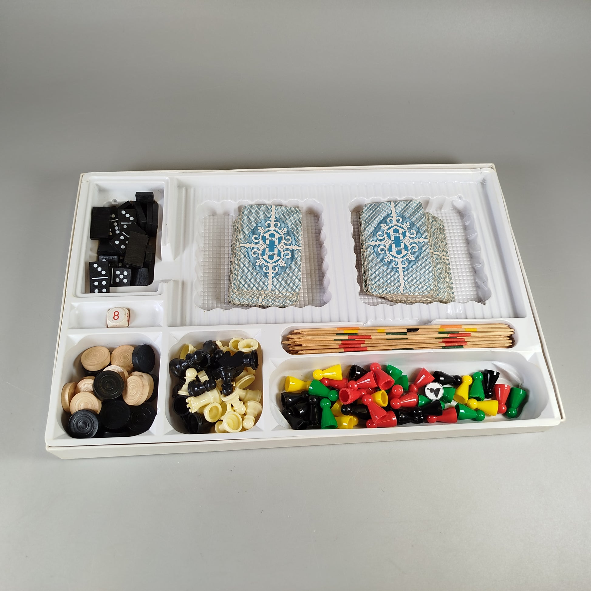 Schmidt Spiele Familien-Spielmagazin Brettspiel-Set, guter Zustand