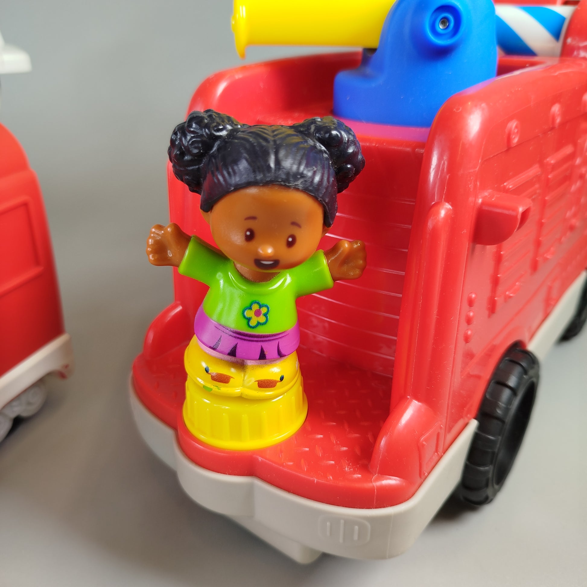 Fisher-Price Little People Fahrzeugset – Set von Spielfahrzeugen
