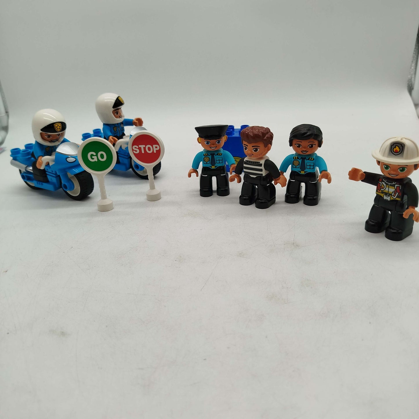 LEGO Bundle Duplo Polizei Feuerwehr Figuren Auto, gebraucht, ab 3 Jahre 