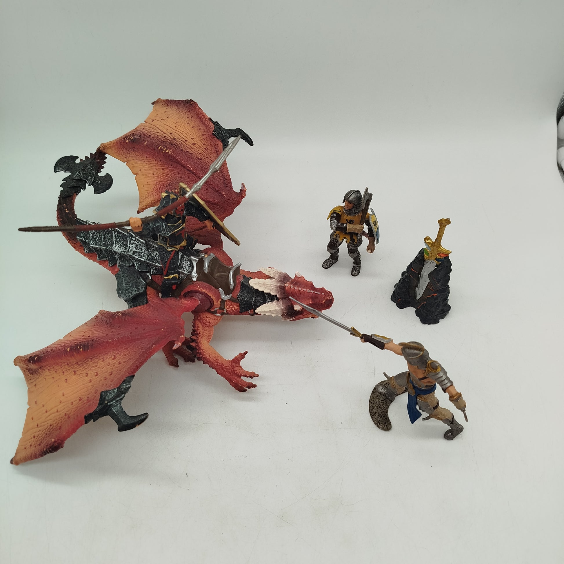 Schleich Ritter & Drache Figuren-Set mit Zubehör, ab 6 7 8 Jahre | ✅ geprüft 