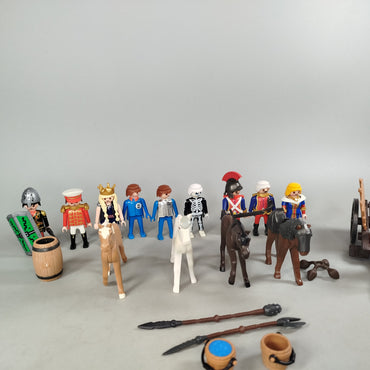 Playmobil Bundle 23 Figuren, Pferde & Wagen