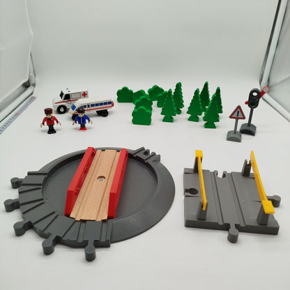 Holzeisenbahn Zubehör-Set – Figuren, Fahrzeuge & Bäume