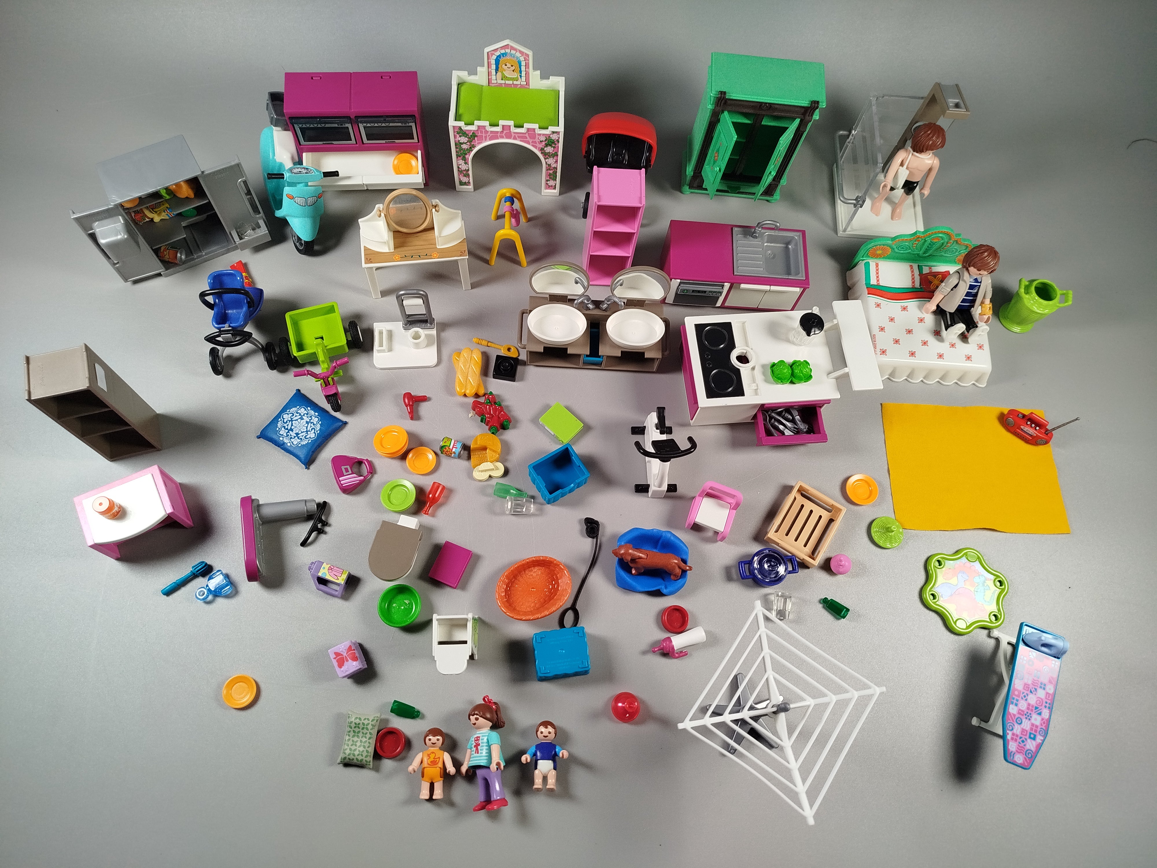 Playmobil Familie & Haushalt Spieleset – Figuren & Möbel