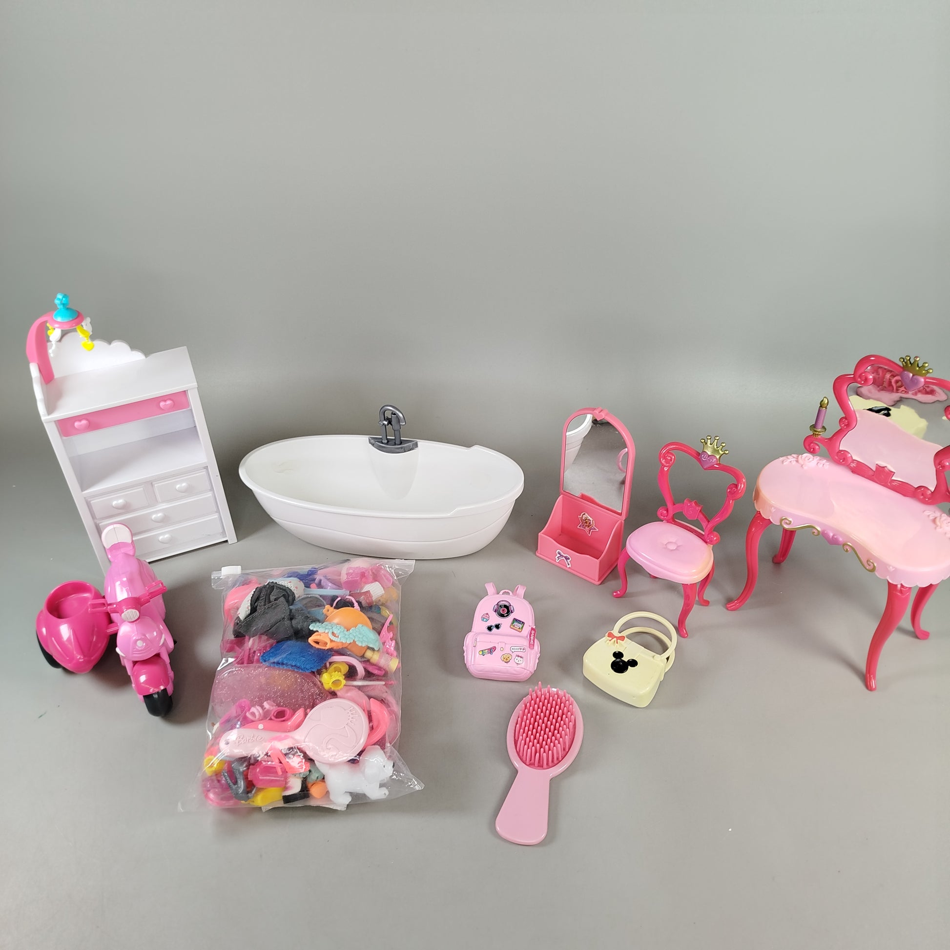 Disney Puppenmöbel & Badezubehör Set – Schlafzimmer mit Accessoires