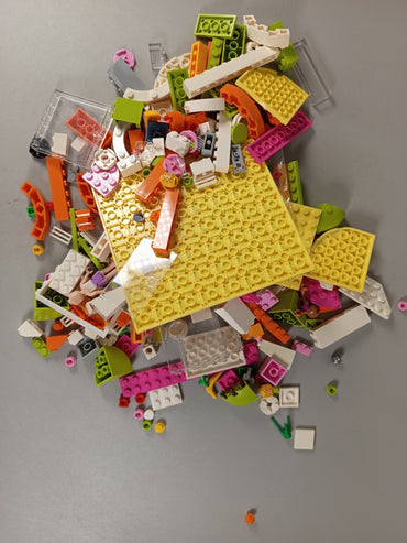 LEGO Bundle Friends 41035 Heartlake Juice Bar