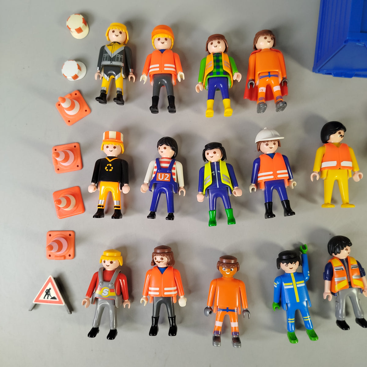Playmobil Bundle Polizei & City Life Set von 15 Figuren & Zubehör