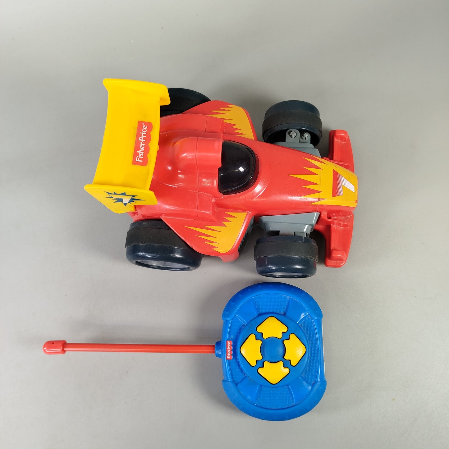 Fisher-Price Ferngesteuertes Rennwagen-Spielzeug Set – Formelauto Nr. 7