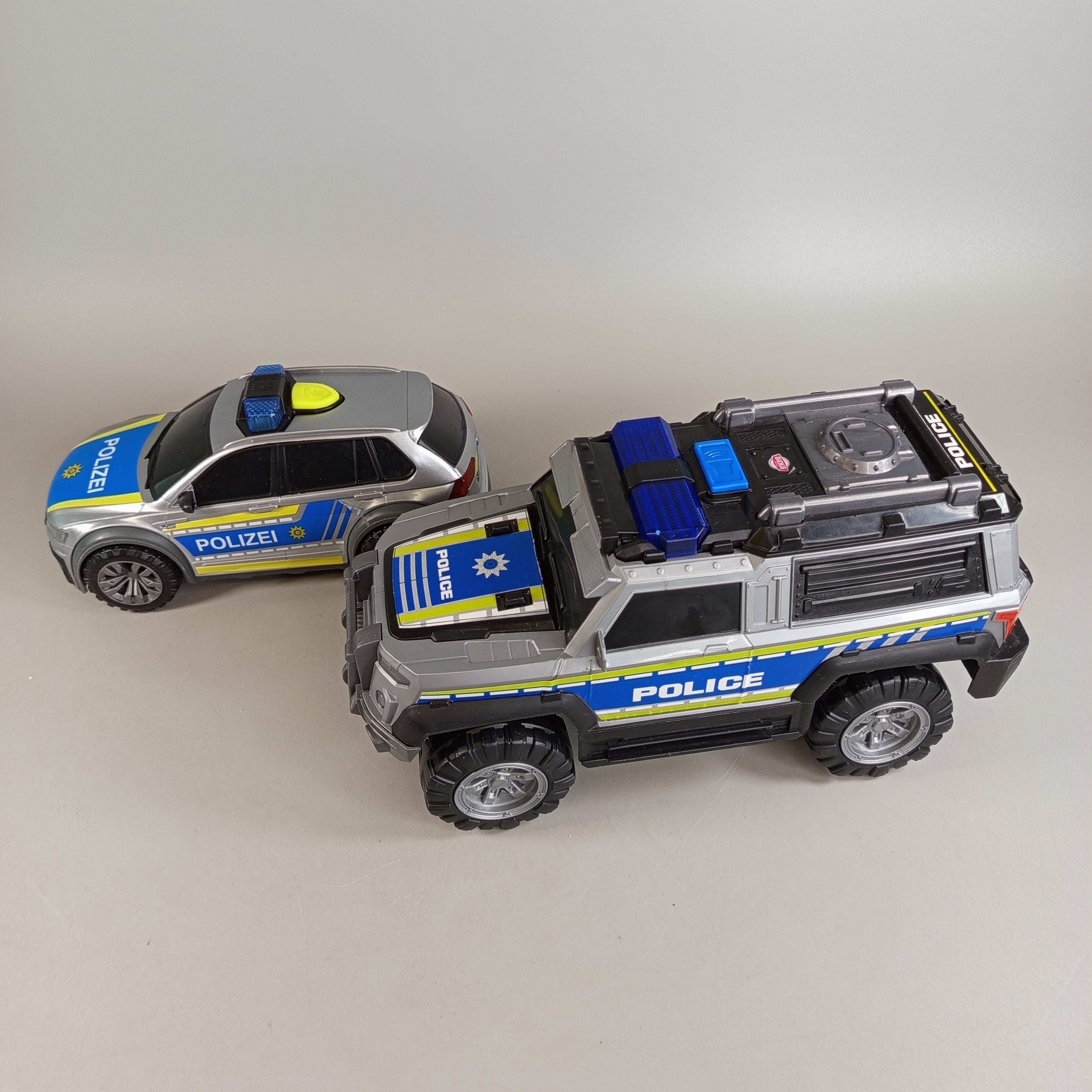Bundle Polizei 🚓🔵 x2 Fahrzeuge, gebraucht, ab 3 4 5 Jahre | ✅ geprüft 