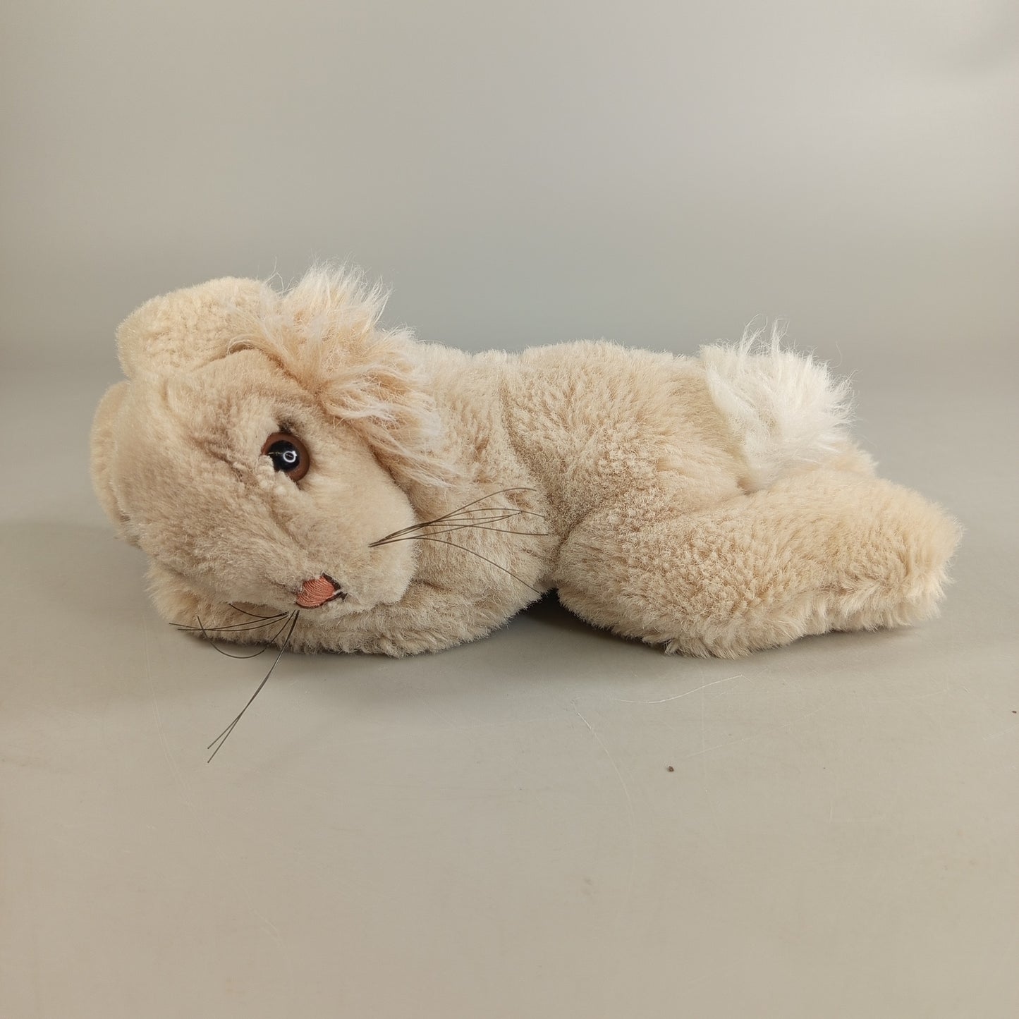 Steiff Plüschhase – Kuscheltier mit Knopf im Ohr